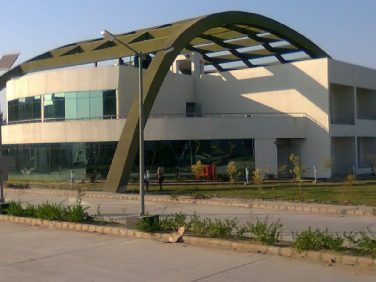 Institutional